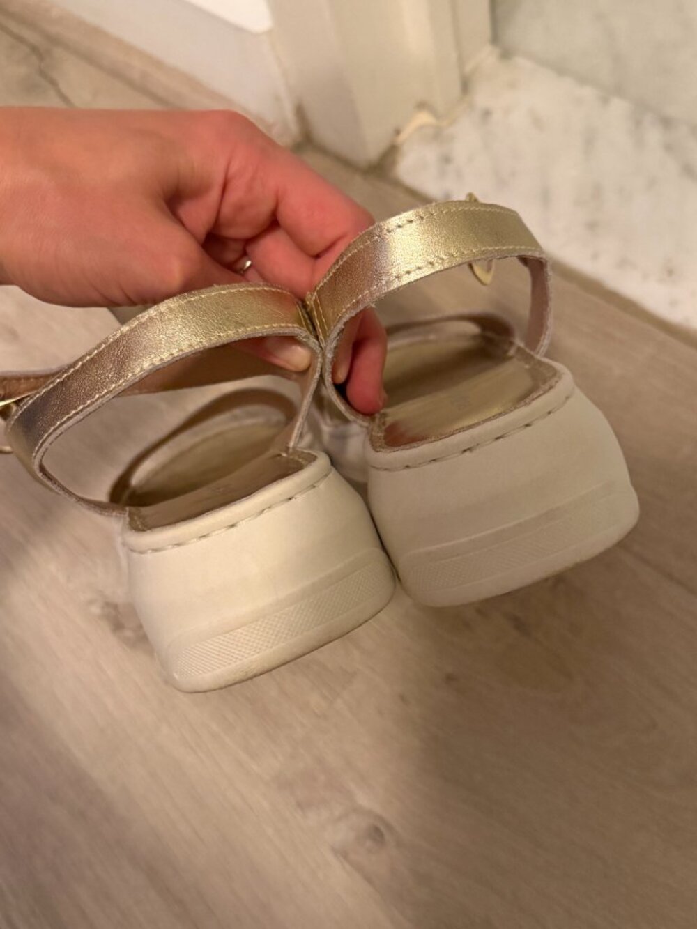 Rizzoli Genuine Leather Metallic Gold Platform Sandals Comfort Chunky Sandals 38 - Picture 7 of 9